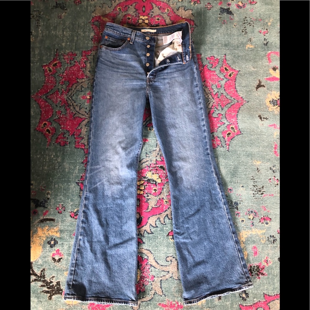 Levi’s rib cage flare button fly